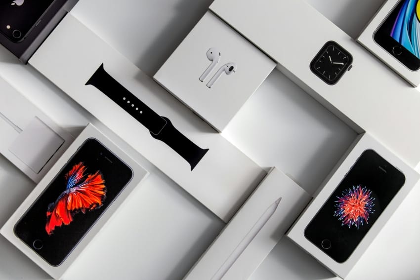 What is Brand Identity and Why is it Important? 23 apple branding consistancy